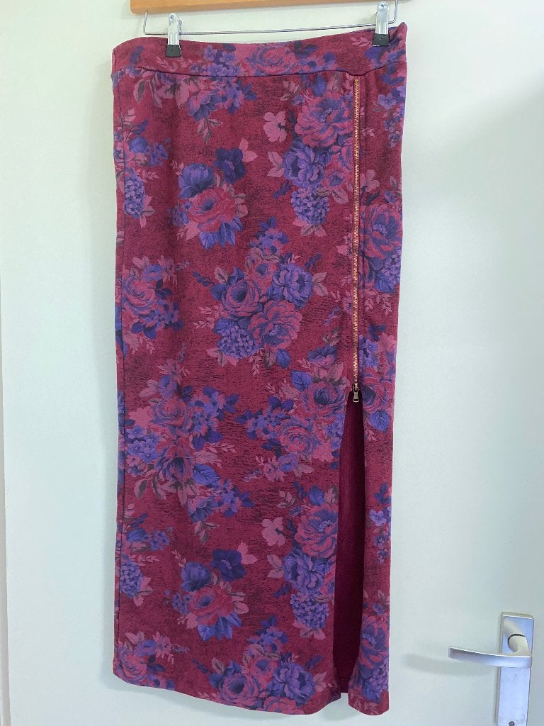 Vintage Wine Red Floral Skirt – Size M/L, Kleding | Dames, Rokken, Maat 38/40 (M), Nieuw, Ophalen of Verzenden, Rood