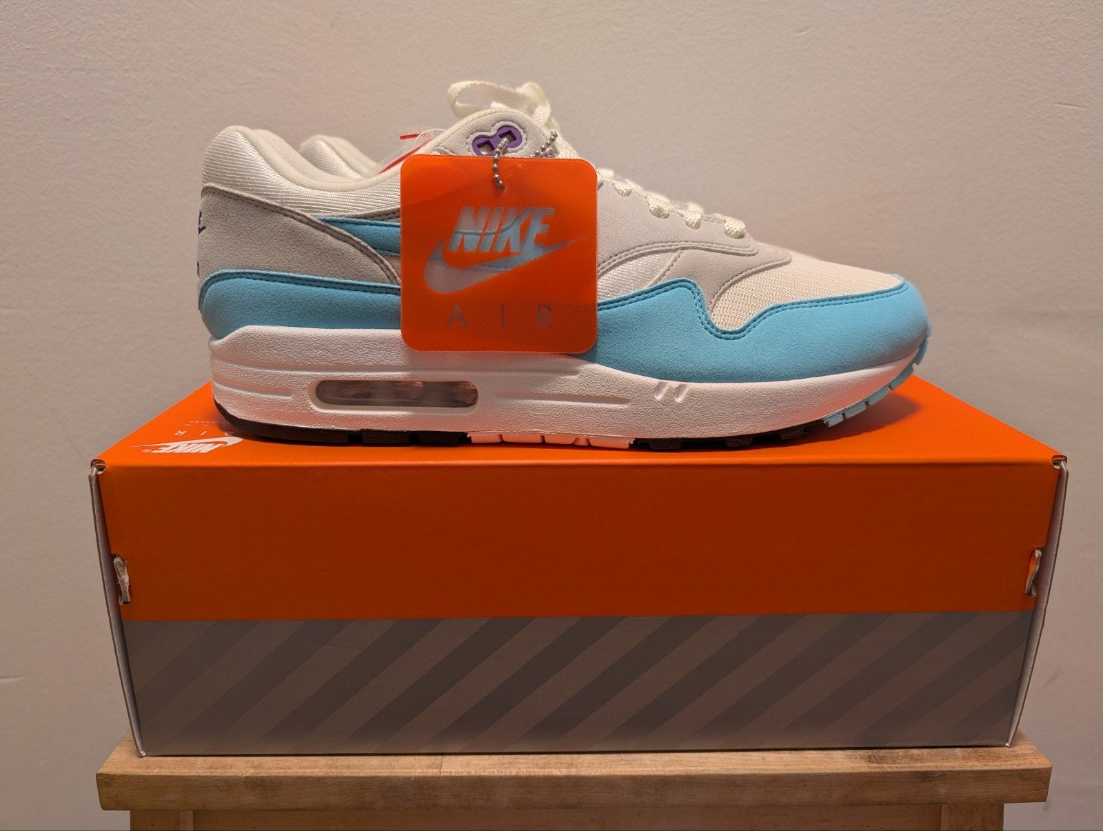Nike Air Max 1 Anniversary Aqua 43, Nike air max, Overige kleuren, Nieuw, Ophalen of Verzenden
