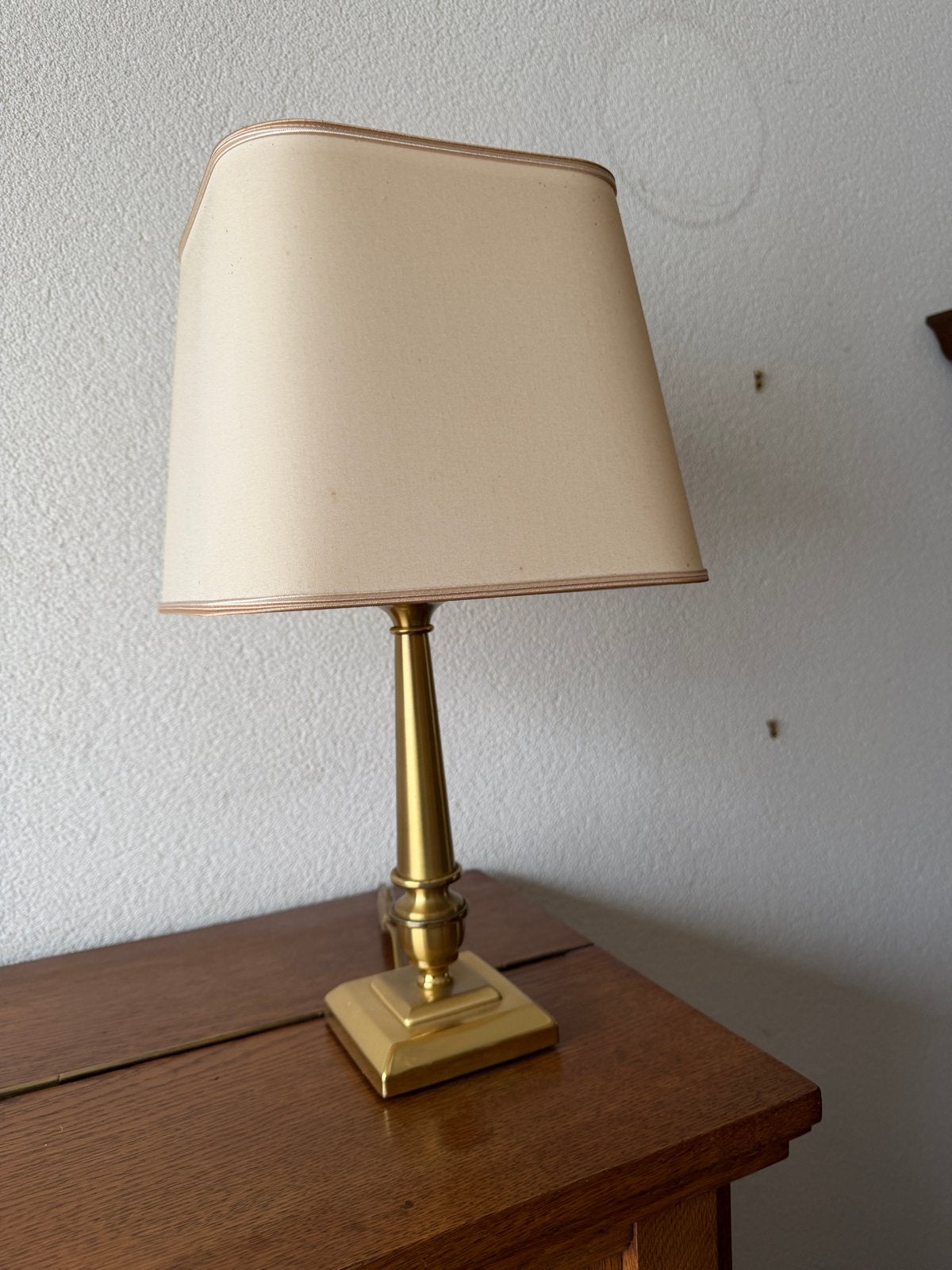 Vintage Herda Holland Tafellamp met Crèmekleurige Kap, Huis en Inrichting, Ophalen, Gebruikt, Metaal, 50 tot 75 cm