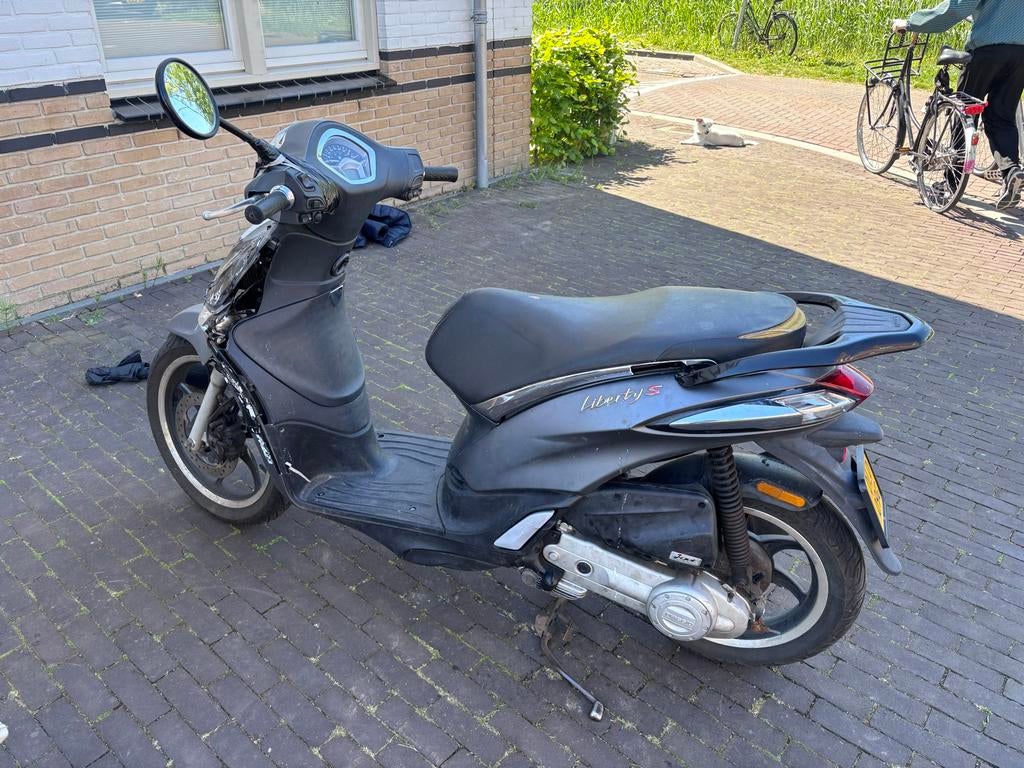 Piaggio Liberty 2019 - Defecte Scooter voor Onderdelen/Klus, Ophalen of Verzenden, Zo goed als nieuw, Benzine, Overige merken