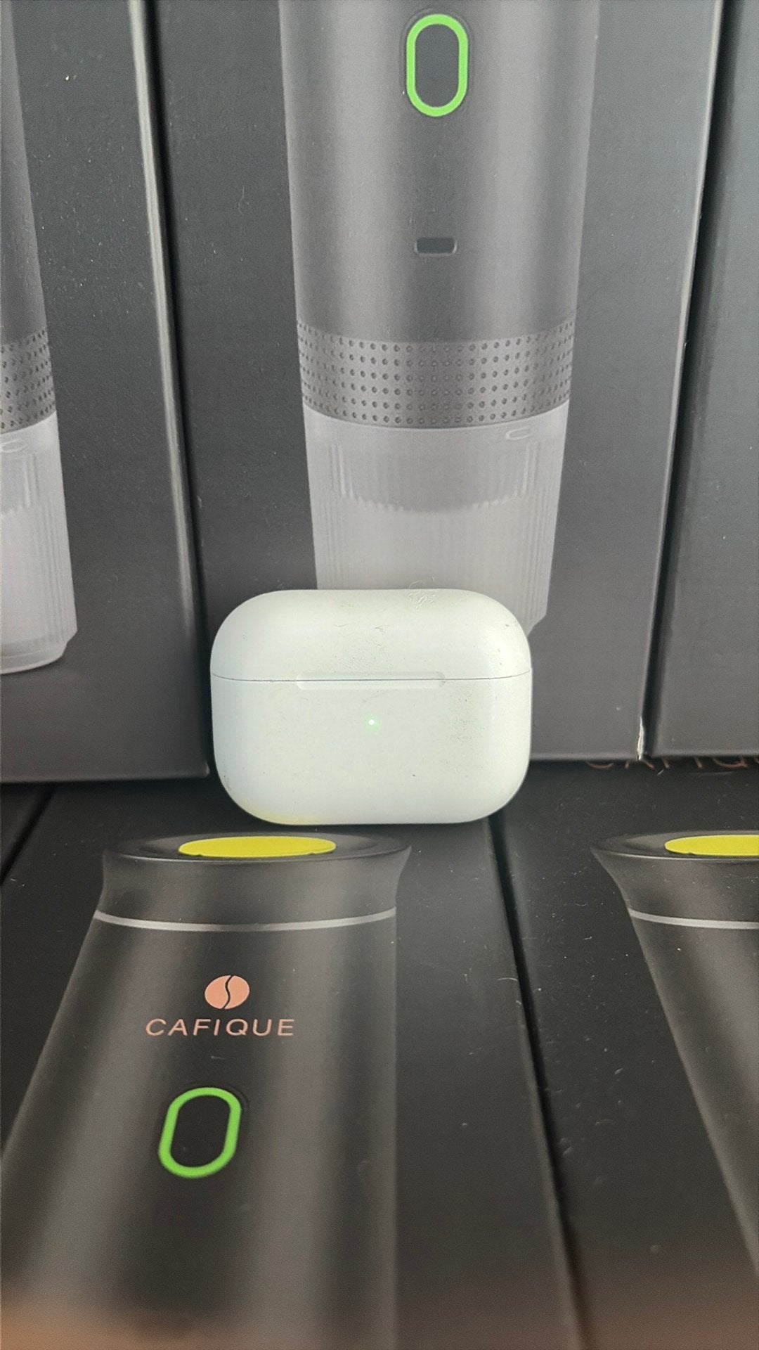 AirPods Pro (1e generatie), In gehoorgang (in-ear), Bluetooth, Ophalen of Verzenden, Zo goed als nieuw