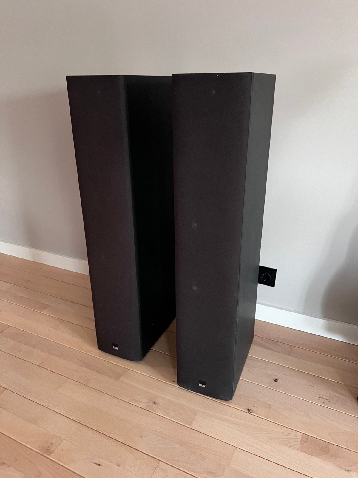 Bowers & Wilkins 683 S1 zwart vloerstaande luidsprekers B&W, Audio, Tv en Foto, Vloerstaande luidspreker, Basreflex, Zo goed als nieuw
