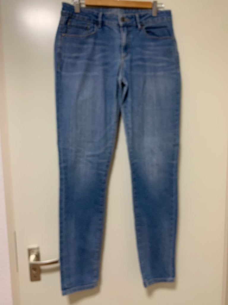 Dames spijkerbroek van Esprit maat 31, Blauw, Ophalen of Verzenden, W30 - W32 (confectie 38/40), Gedragen
