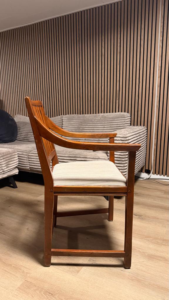 Set van 4 houten stoelen Amsterdamse Haagse school., Ophalen