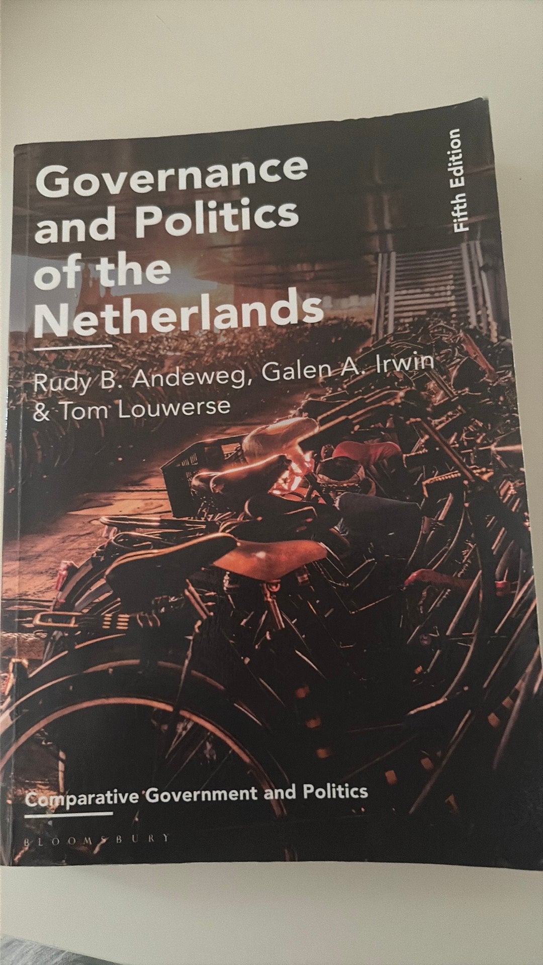 Governance and Politics of the Netherlands, Ophalen of Verzenden, Zo goed als nieuw