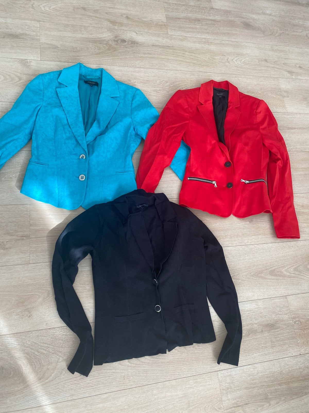 Dames vesten - Rood, Zwart, Blauw, Kleding | Dames, Truien en Vesten, Ophalen of Verzenden, Gedragen, Maat 36 (S), Rood