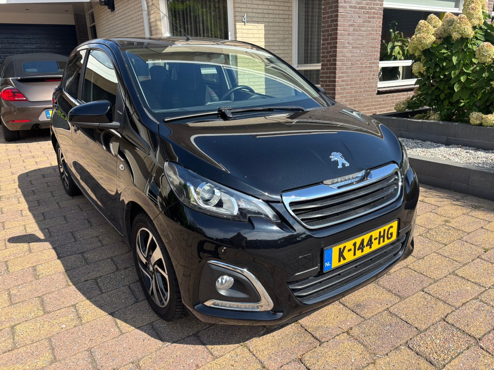 Peugeot 108 Allure 5DR 2015 Airco stoelverwarming, Voorwielaandrijving, Stof, 1199 cc, 840 kg
