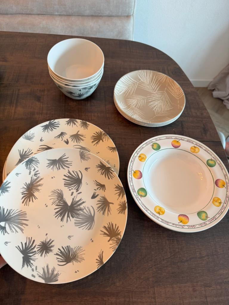 Camping servies, Ophalen, Zo goed als nieuw