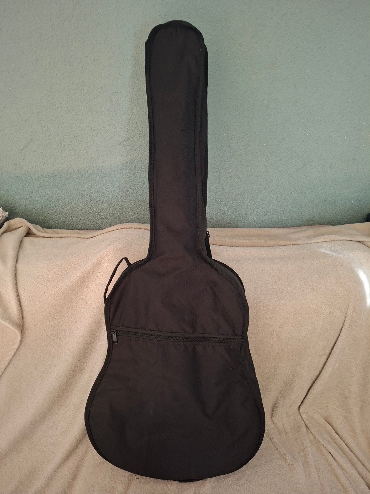 Foto 4 van C.Giant Klassieke Gitaar met Hoes - Zo goed als nieuw