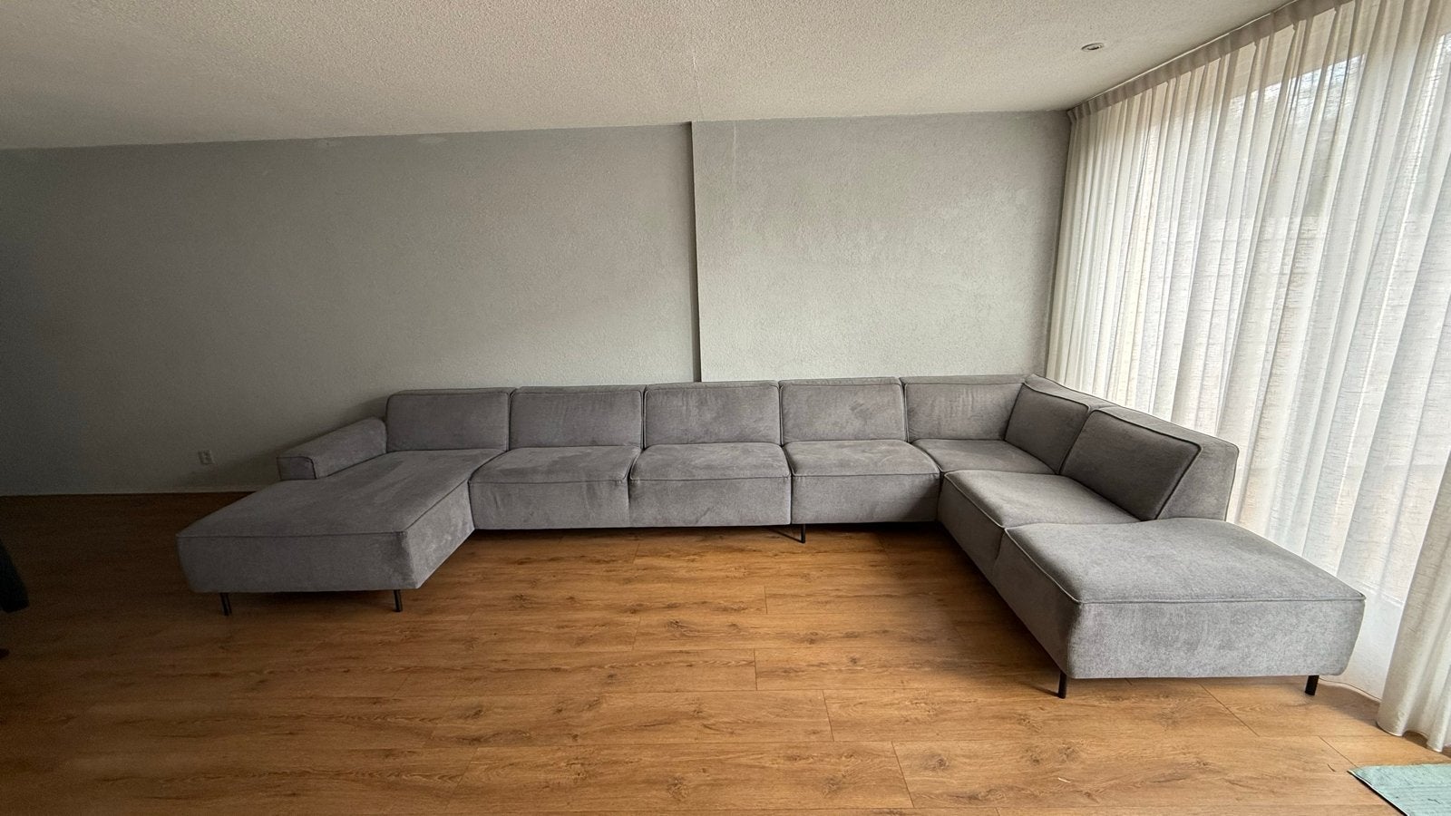 Grote grijze U-vormige loungebank - Zo goed als nieuw, Ophalen, Hoekbank, 300 cm of meer, Zo goed als nieuw