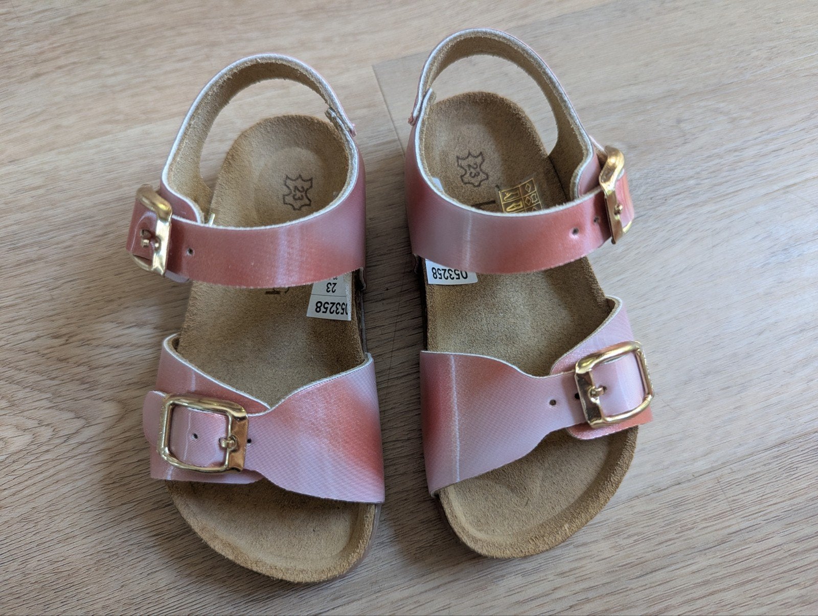 Nieuwe Kipling sandalen maat 23 - nooit gedragen, Ophalen of Verzenden, Nieuw, Kipling, Schoenen