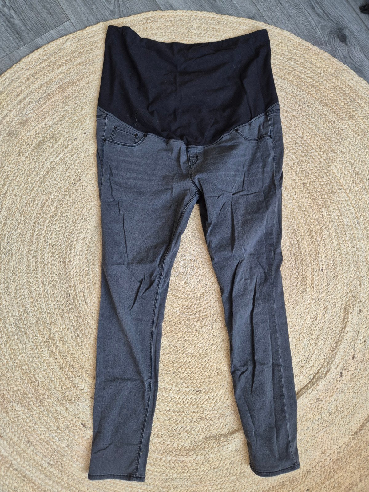 Zwangerschapsbroek maat 52, H&M, Maat 46/48 (XL) of groter, Ophalen of Verzenden, Zo goed als nieuw