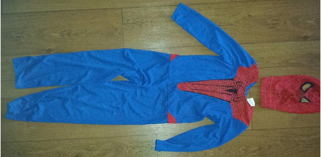Spiderman pak maat 128, Ophalen, Zo goed als nieuw, 122 t/m 128, Jongen of Meisje