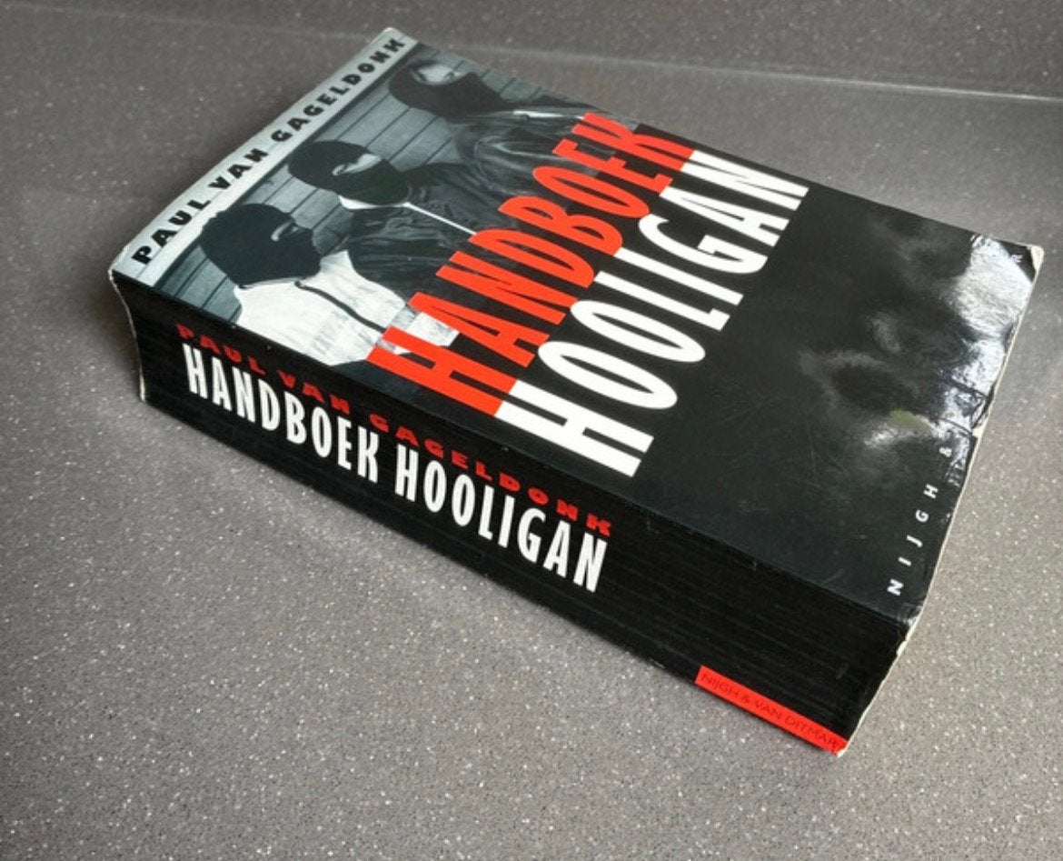 Handboek Hooligan, Boeken, P. van Gageldonk, Ophalen of Verzenden, Zo goed als nieuw, Nederland