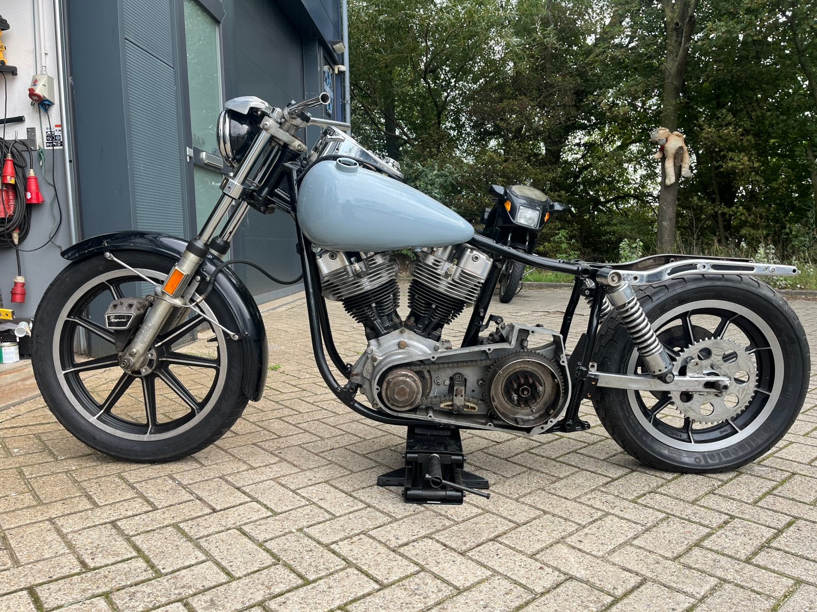 Shovelhead Lowrider 1981, 2 cilinders, Chopper