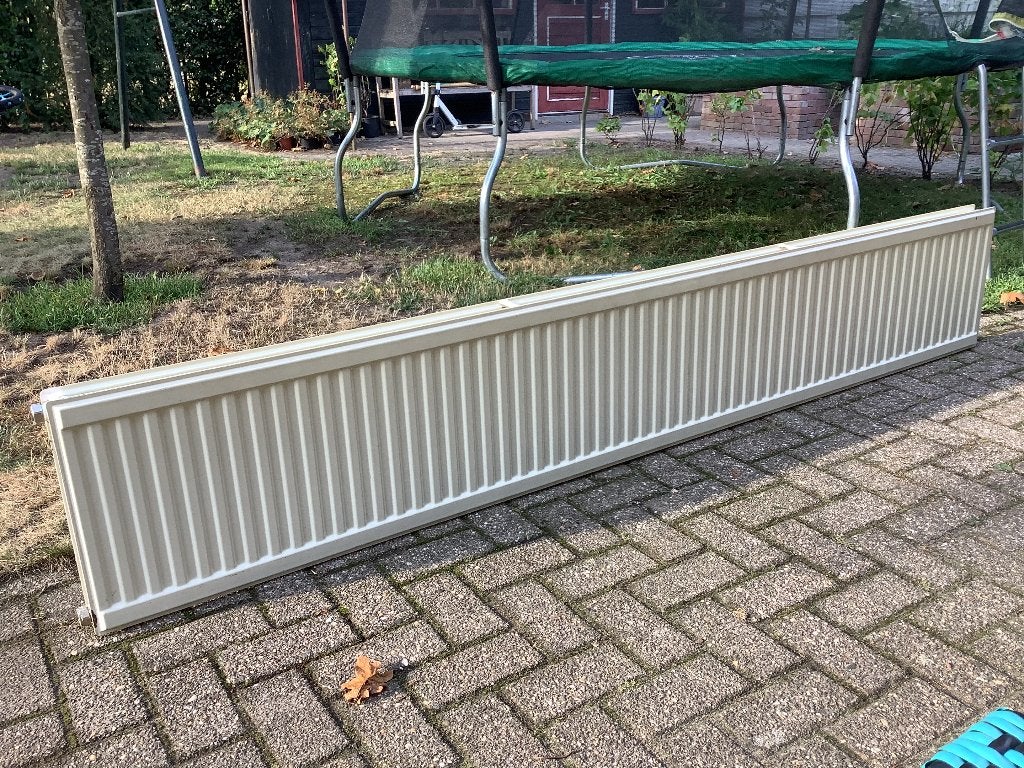 Radiatoren 2 stuks, Ophalen, 30 tot 80 cm, Gebruikt, Radiator
