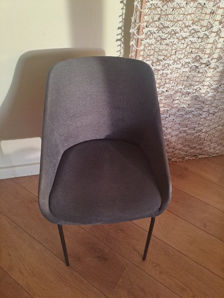 1 grijze eetkamer stoel, Huis en Inrichting, Stoelen, Ophalen, Gebruikt, Metaal, Eén