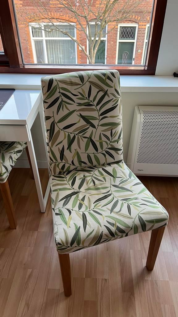4 IKEA stoelen met bladprint - Comfortabel en stijlvol, Ophalen, Overige kleuren, Zo goed als nieuw, Vier
