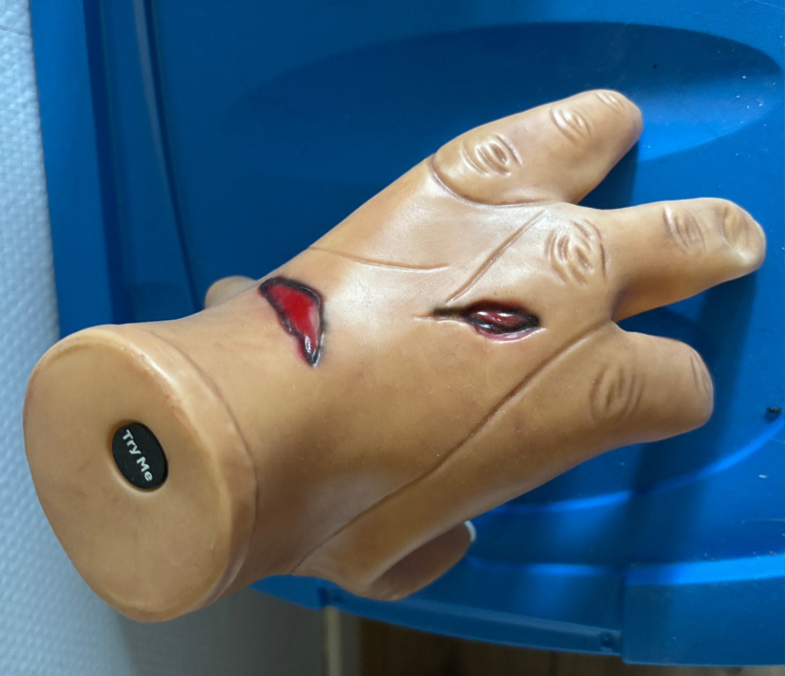 Lopend hand, Ophalen, Zo goed als nieuw, Halloween of Griezel
