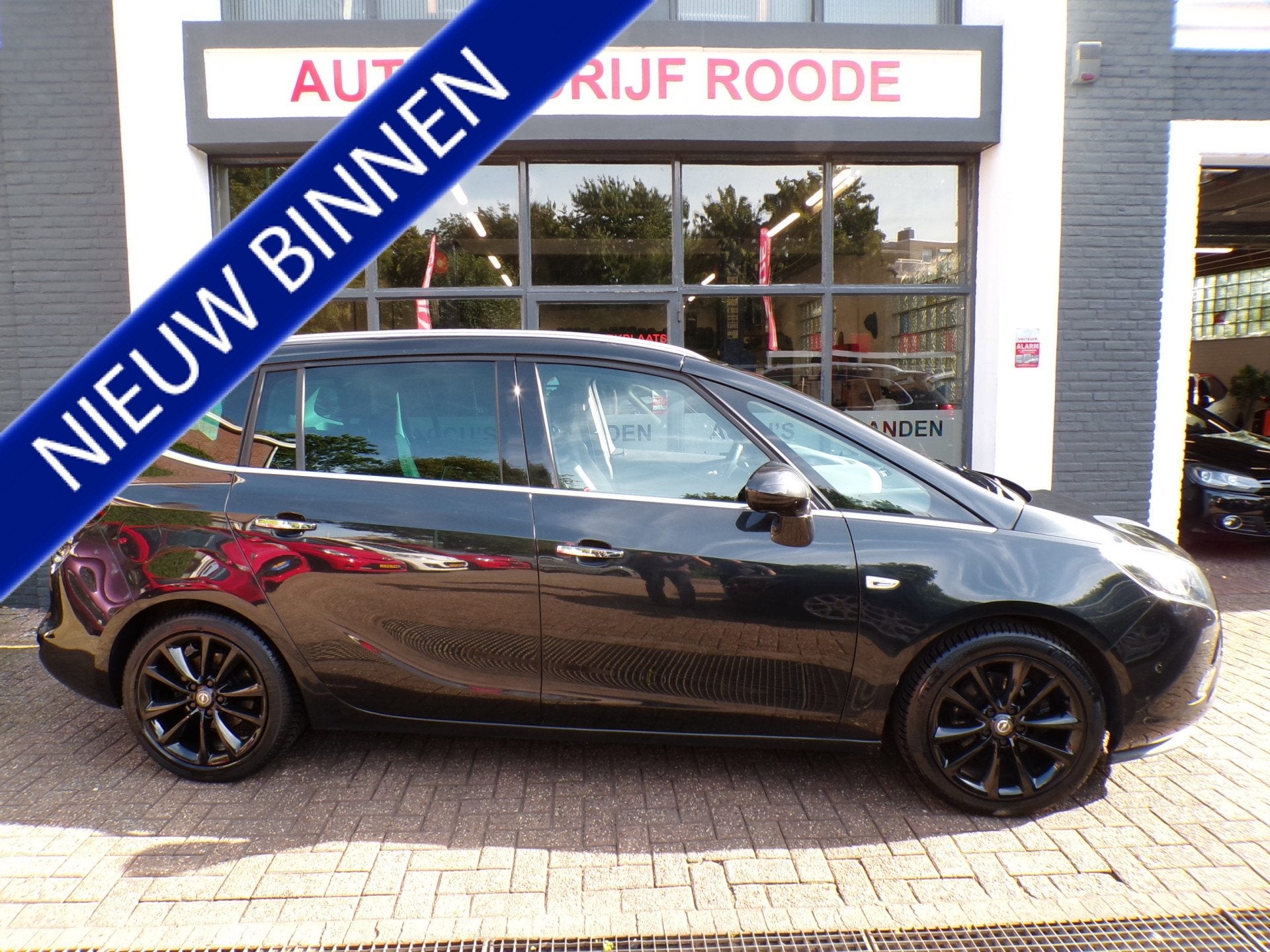 Opel Zafira Tourer 1.4 Black Cosmo 7 Persoon TOP ONDERHOUDEN, Euro 5, 4 cilinders, Met garantie (alle), 7 stoelen