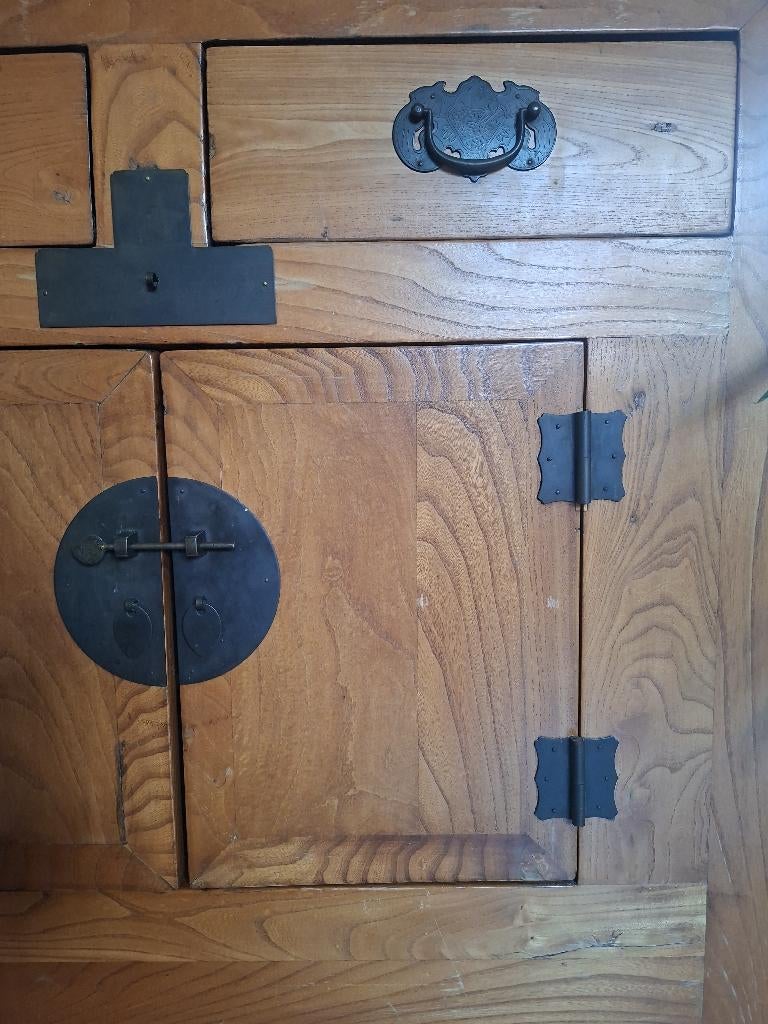 Aziatische dressoir kast, Ophalen, Gebruikt, Met deur(en), 50 tot 100 cm