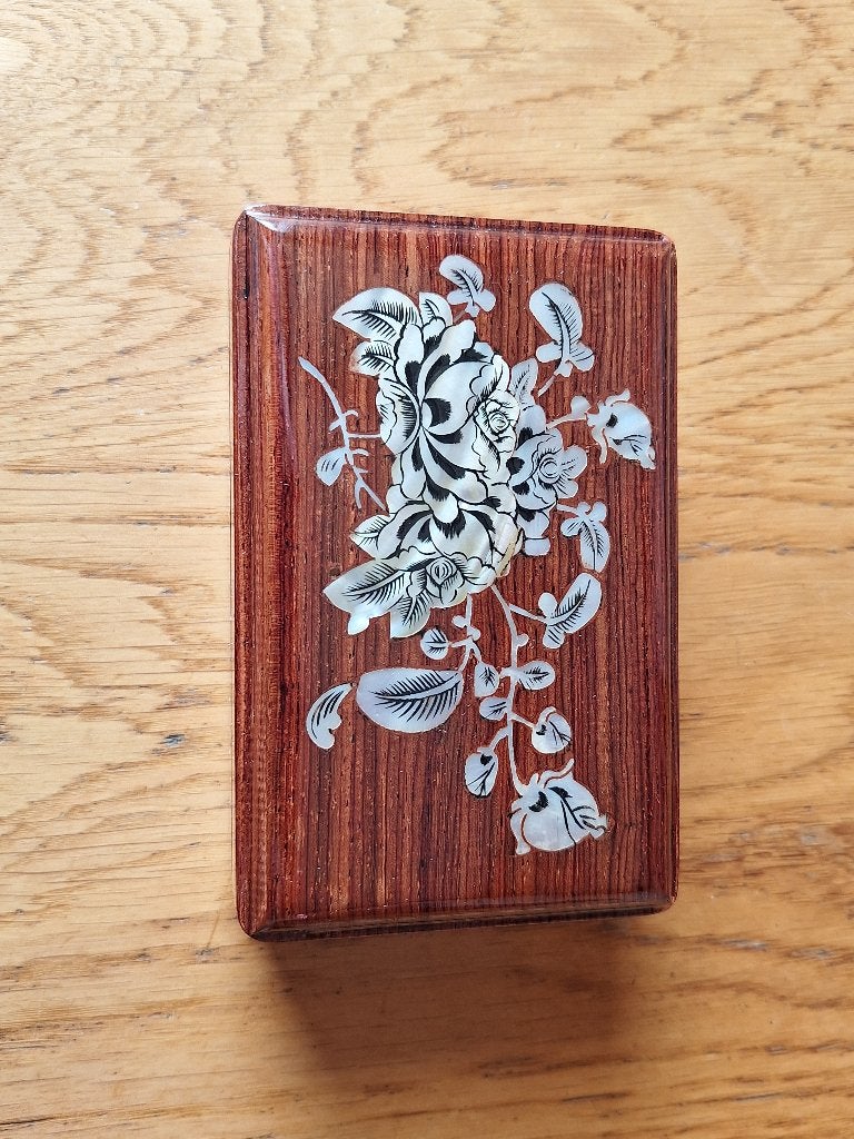 Houten doosje, lakdoosje, ingelegd met parelmoer, Ophalen of Verzenden