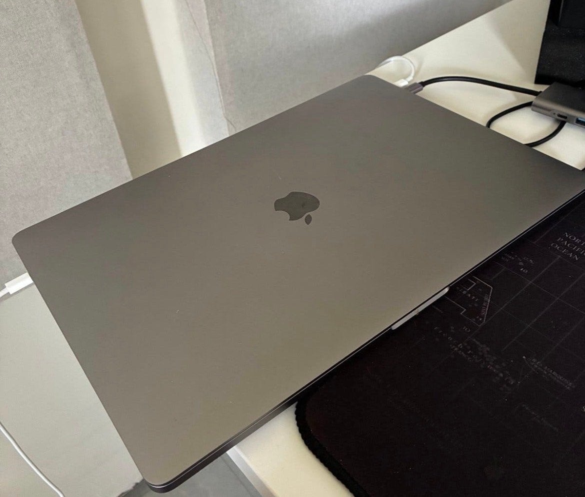 MacBook Pro 13" M1 (2020) - Defect / waterschade, Computers en Software, Apple Macbooks, MacBook Pro, 256 GB, 13 inch, Ophalen of Verzenden