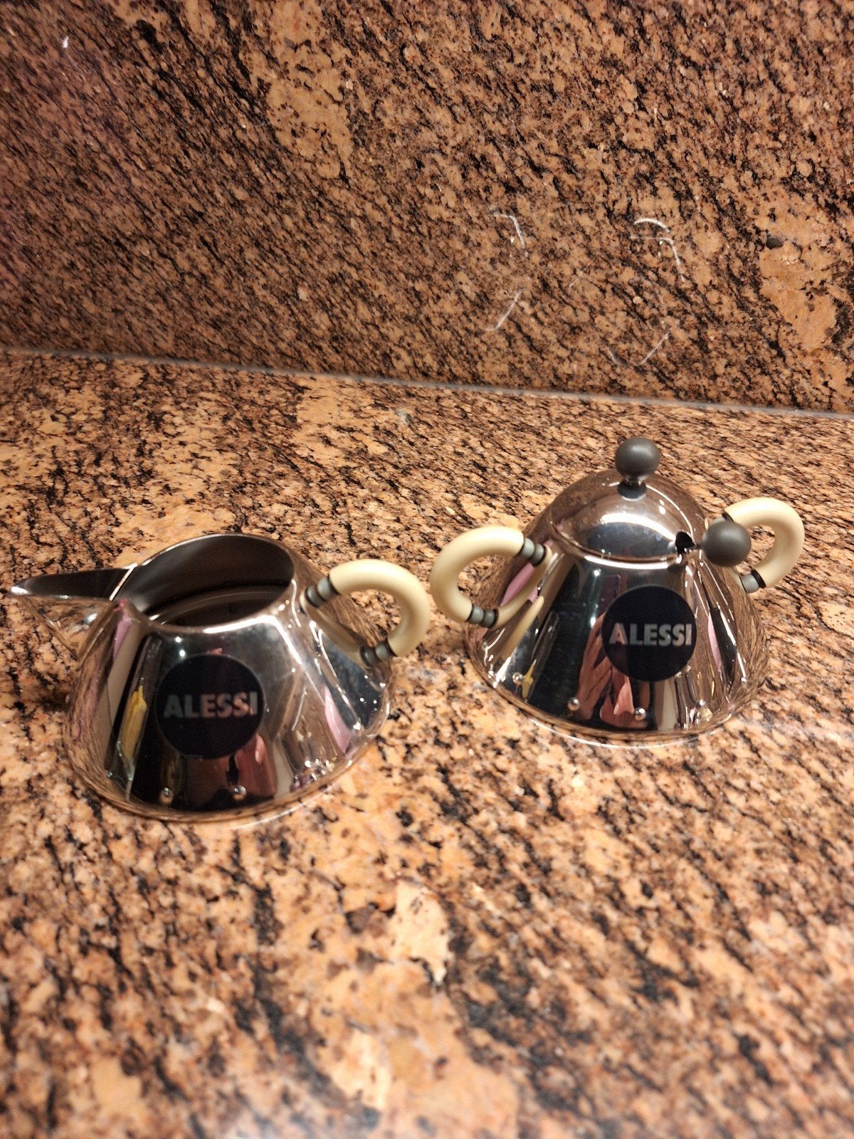 Alessi suiker en melk set - Nieuw, Overige merken, Overige typen, Nieuw, Ophalen of Verzenden