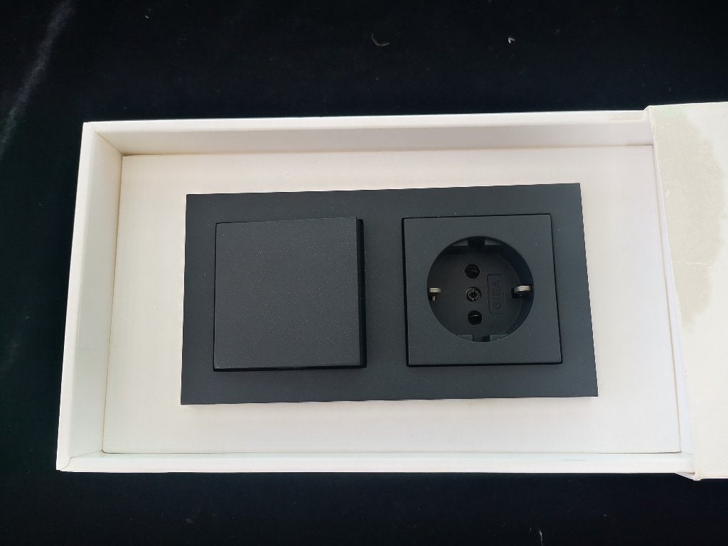 Gira Design Schakelaar + Wandcontactdoos NIEUW modern wonen, Ophalen of Verzenden, Nieuw, Gira, Stopcontact