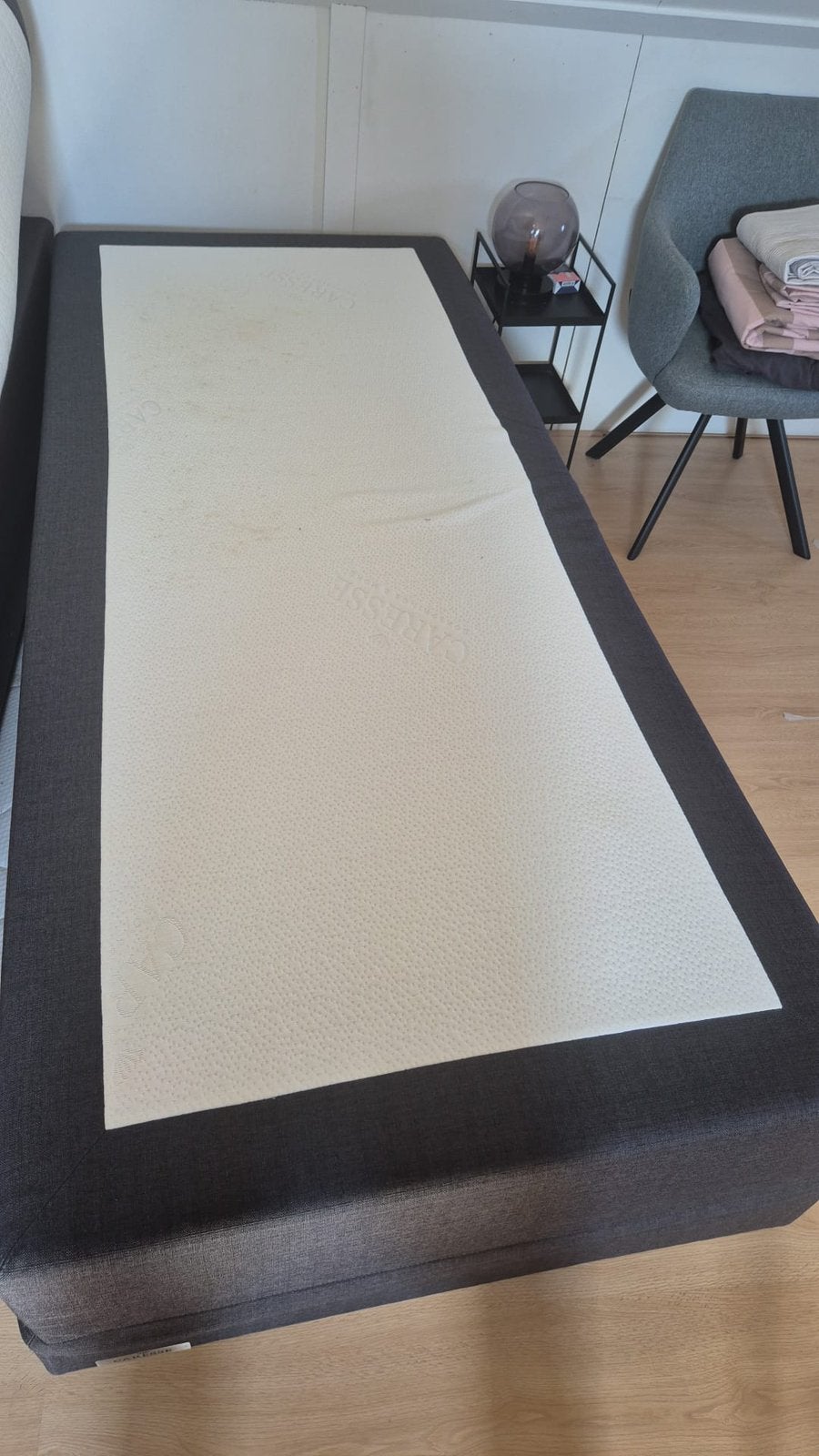 Eenpersoons boxspring Caresse (zonder hoofdbord), Ophalen, Zo goed als nieuw, Eenpersoons, 90 cm