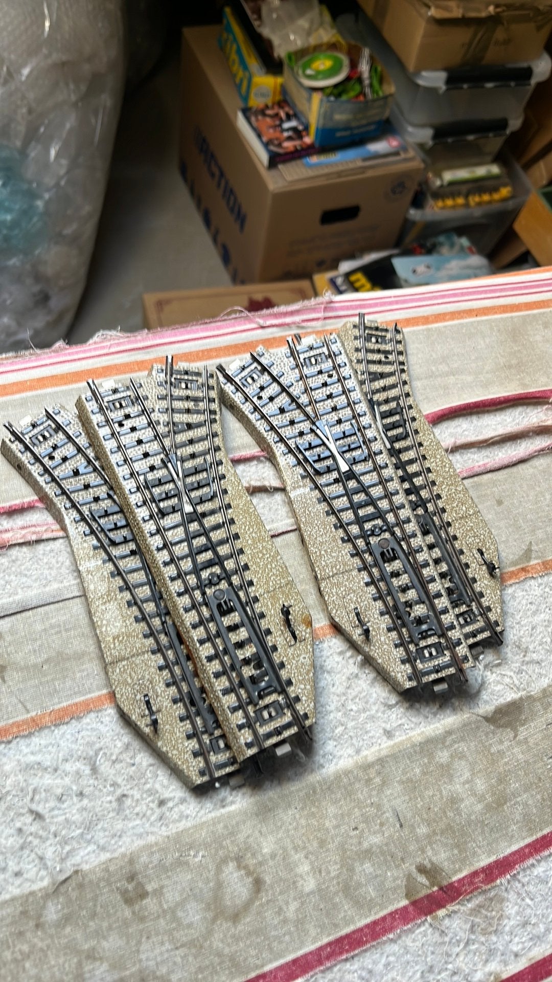 Te koop 2 x set slanke handbediende wissels van marklin 5221, Hobby en Vrije tijd, Modeltreinen | H0, Wisselstroom, Rails, Ophalen of Verzenden