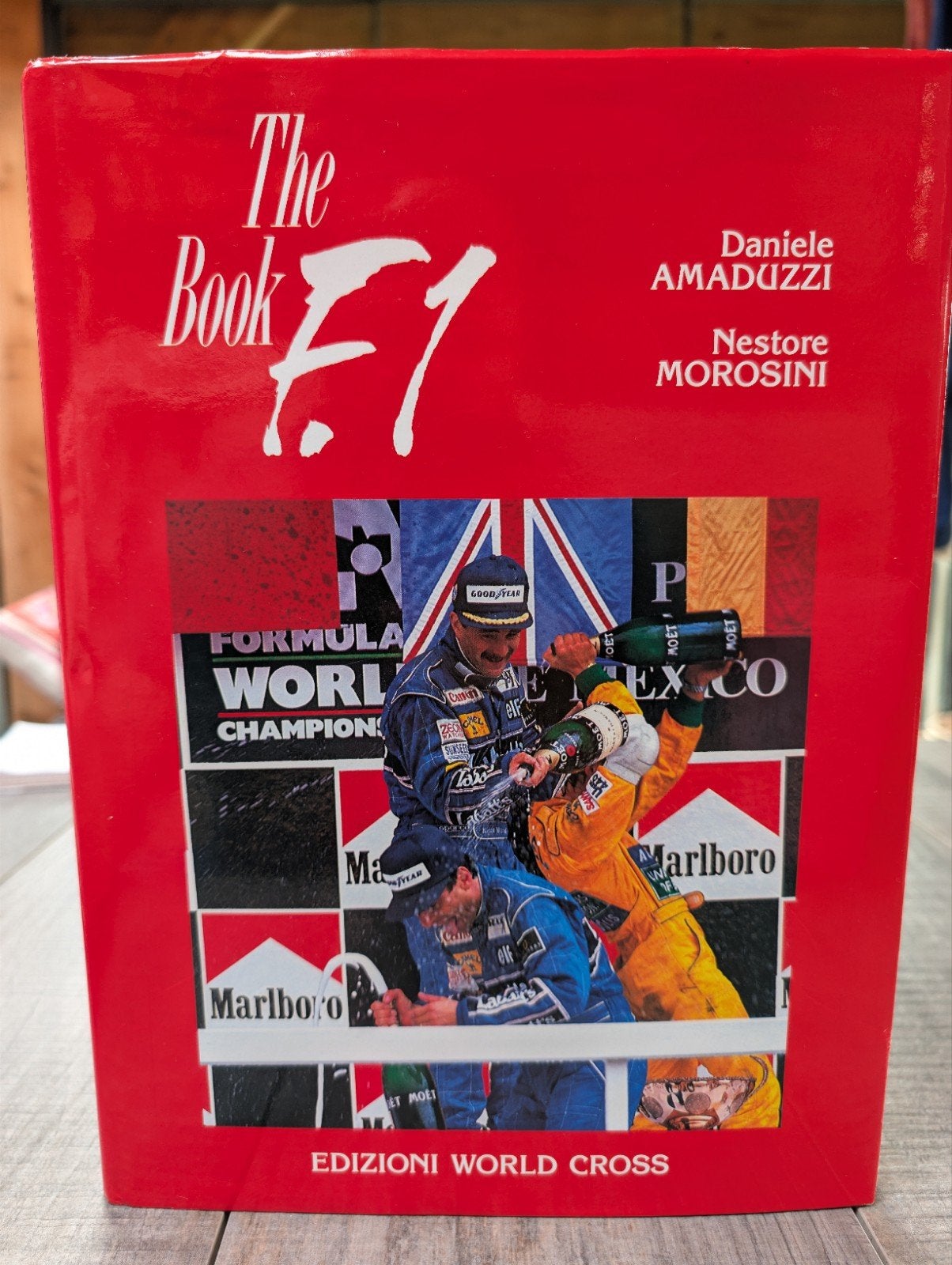 The Book F1 - Formule 1 Geschiedenis en Racen, Boeken, Auto's | Boeken, Ophalen of Verzenden, Zo goed als nieuw, Algemeen, Daniele Amaduzzi, Nestore Morosini
