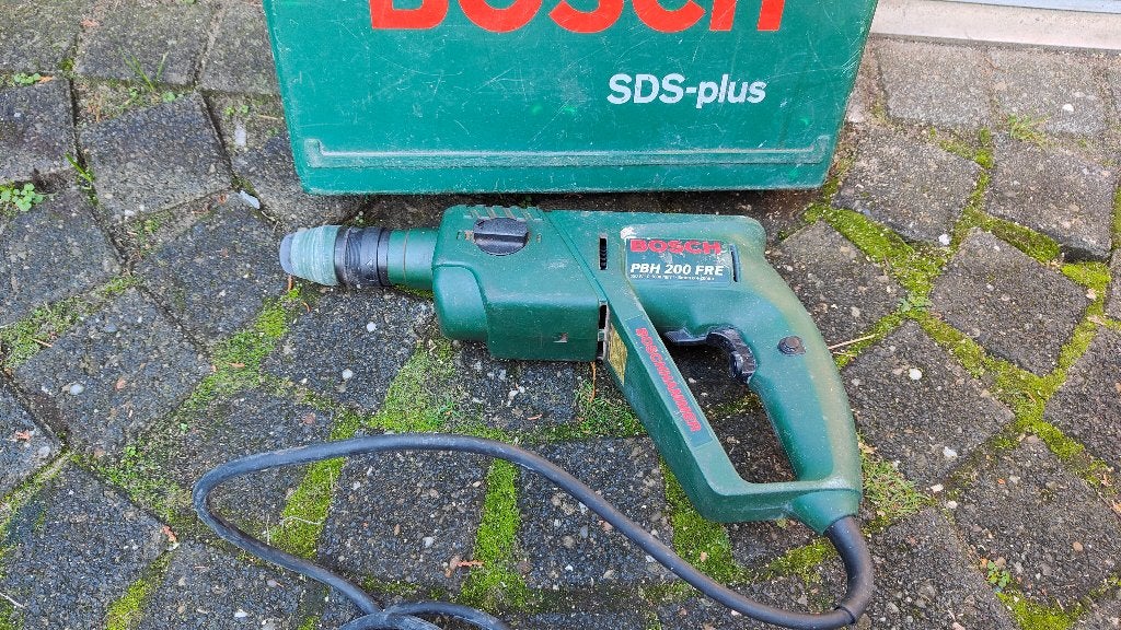 Boorhamer Bosch Klophamer met 24 (!) SDS-plus boortjes, Ophalen, Gebruikt, 400 tot 600 watt, Boor- en/of Breekhamer