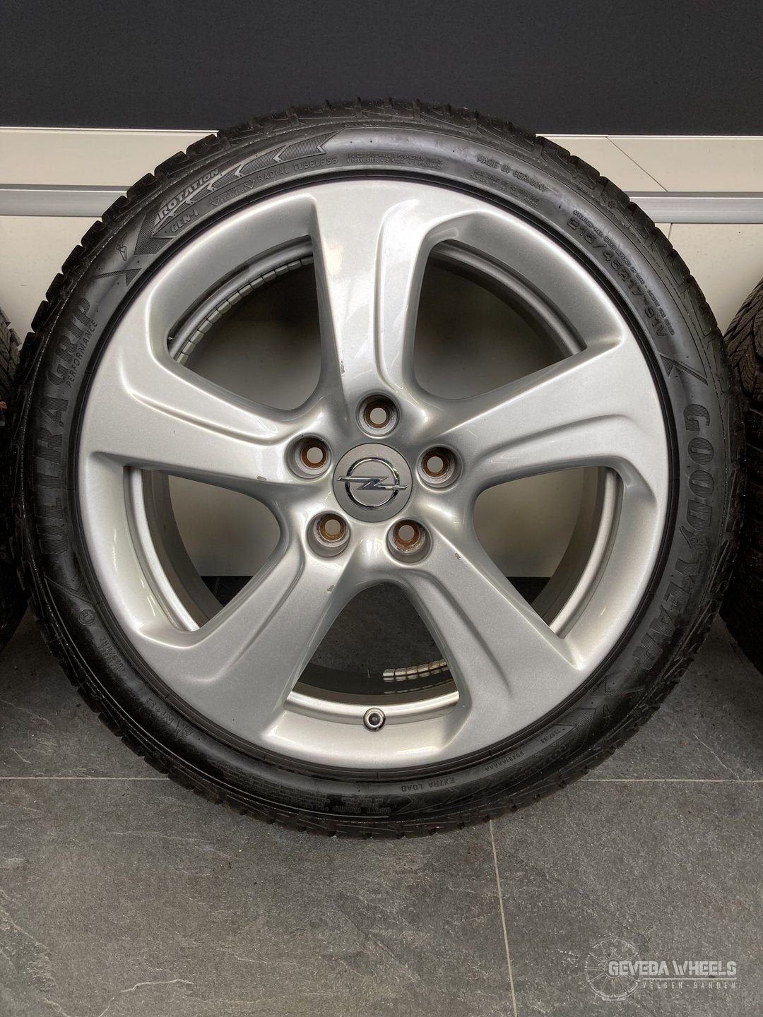 17” originele Opel Adam Corsa D velgen + winterbanden 5x110, -, -, Banden en Velgen, 17 inch