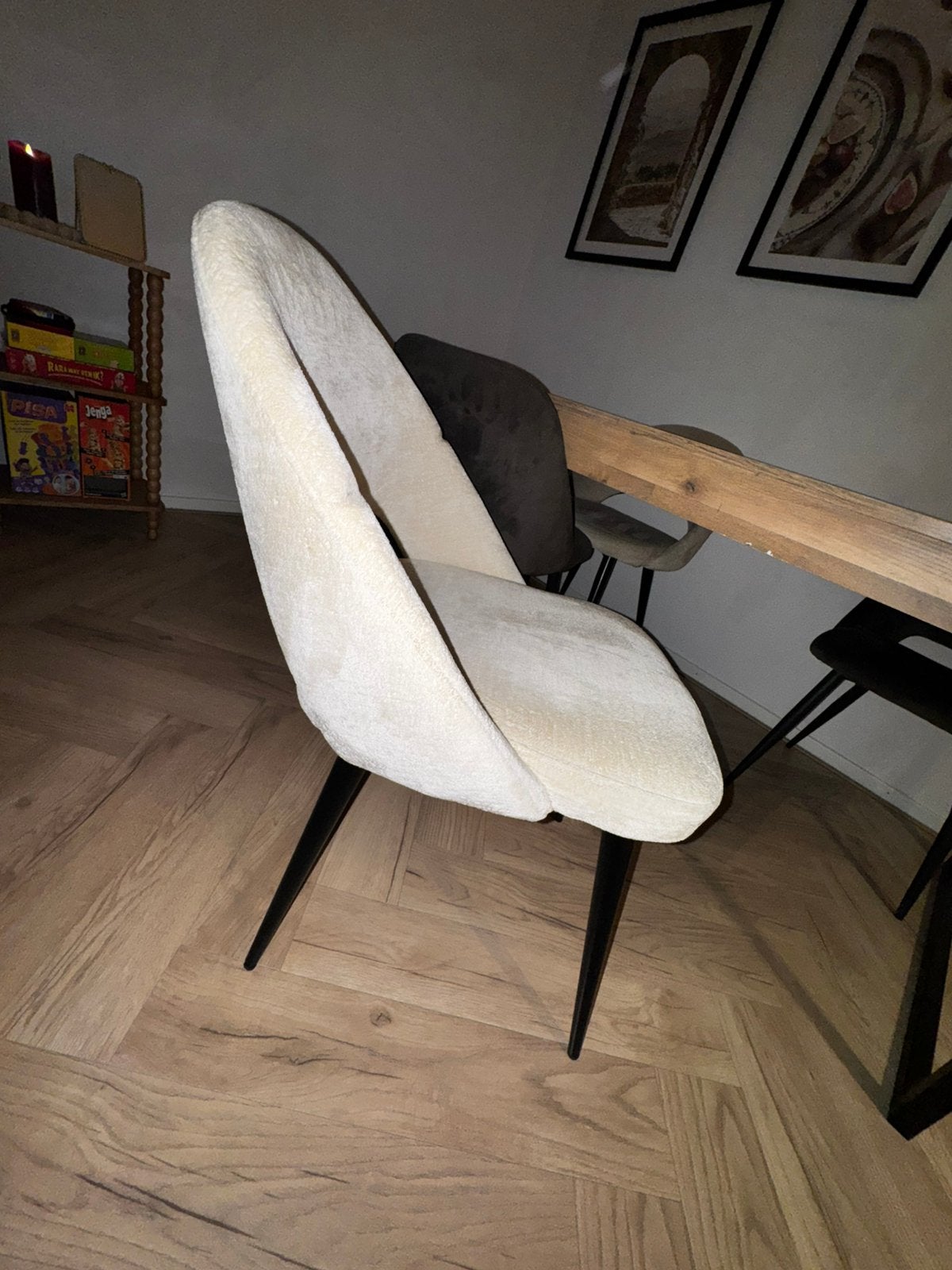 Foto 5 van Eettafel, eetstoelen, salon tafel