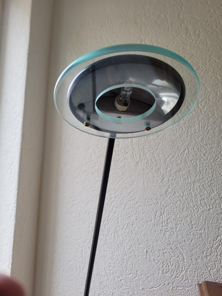 Herda Vloerlamp met Glazen Details, Huis en Inrichting, Lampen | Vloerlampen, Ophalen, Gebruikt, Glas, Modern