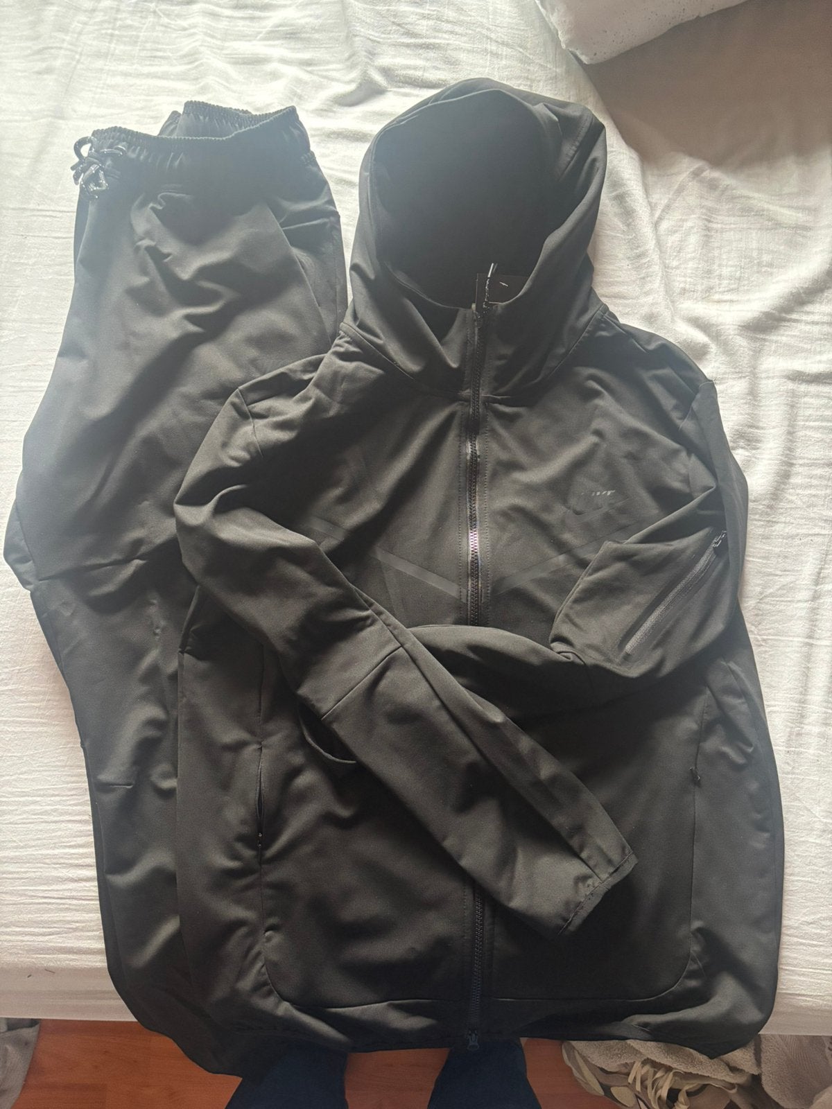 Nike Tech Fleece Trainingspak Zwart, Maat 48/50 (M), Zwart, Nieuw, Ophalen of Verzenden