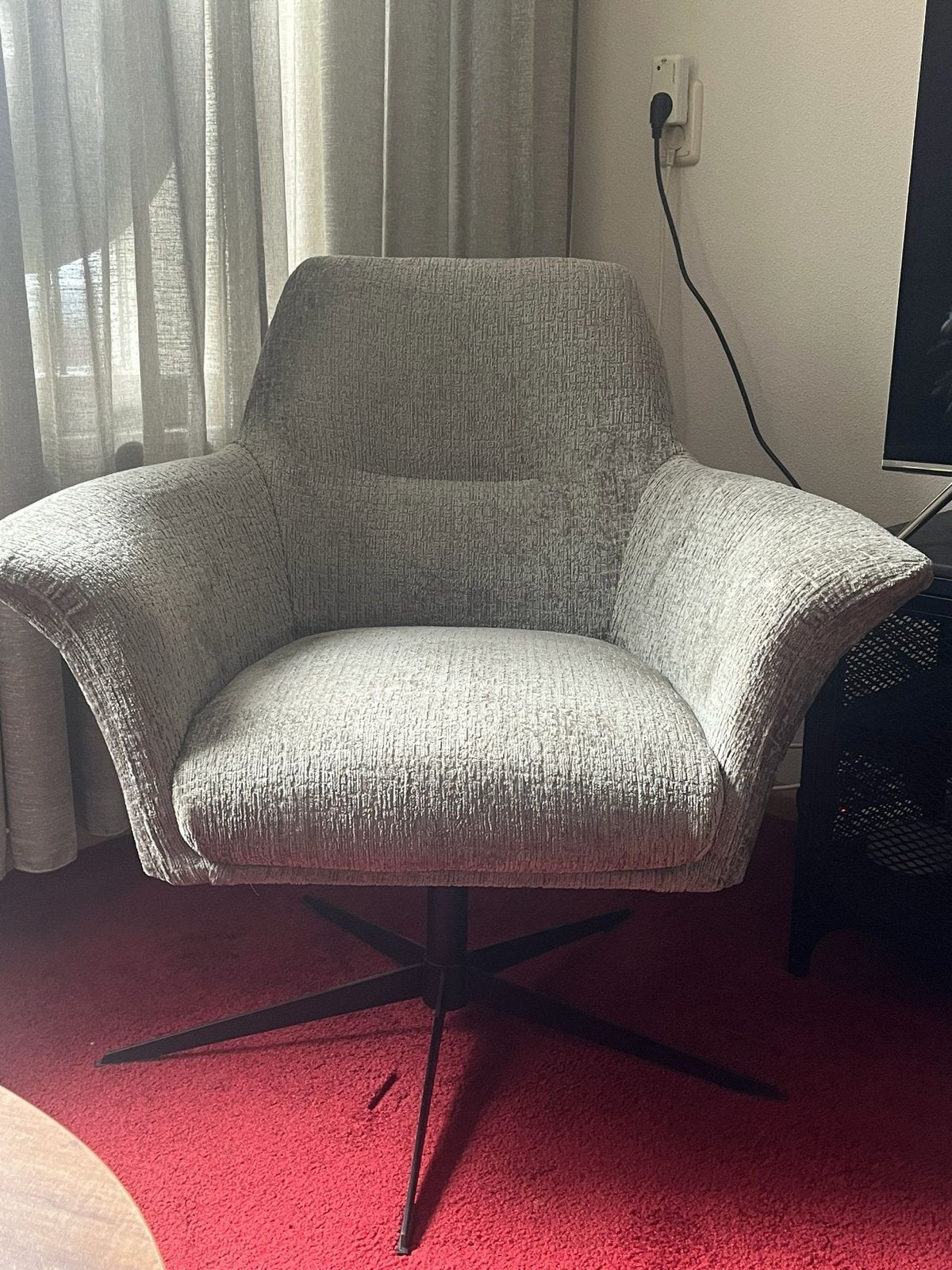 Comfortabele draaibare fauteuil - Zo goed als nieuw, Huis en Inrichting, Fauteuils, Ophalen, Zo goed als nieuw, Stof, 75 tot 100 cm