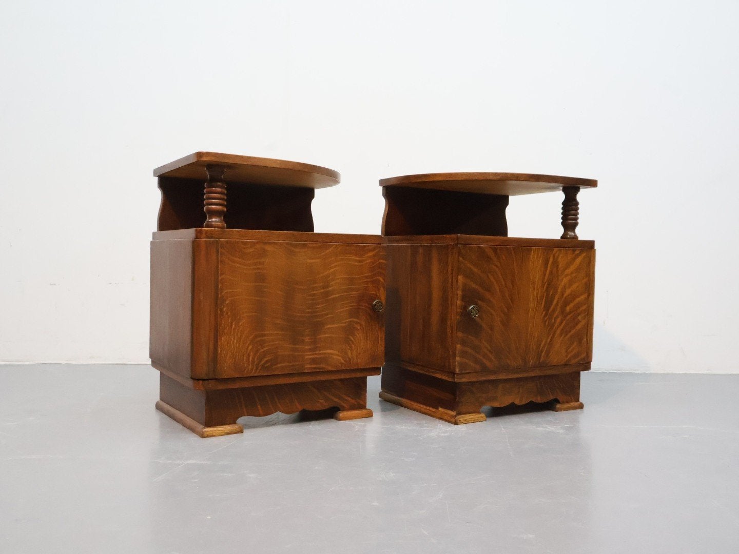 Set van 2 Vintage Eiken Nachtkastjes met Opbergruimte, Ophalen, Gebruikt, Minder dan 45 cm, .