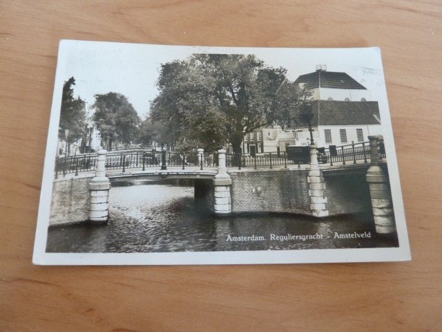 Amsterdam 1953 Reguliersgracht - Amstelveld met vrachtauto, Ophalen of Verzenden, 1940 tot 1960, Gelopen, Noord-Holland