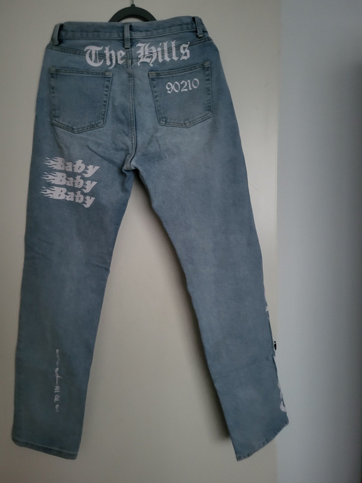 LA Sisters jeans met opdruk - Maat L (valt als M), Kleding | Dames, LA Sisters, Blauw, Ophalen of Verzenden, W30 - W32 (confectie 38/40)