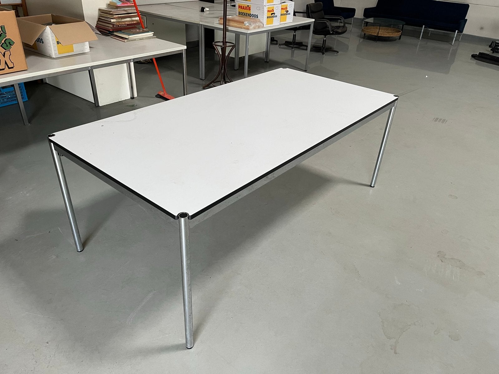 USM Haller Tafel - Wit blad met chromen onderstel 200/100cm, Ophalen, Gebruikt, Metaal of Aluminium, 150 tot 200 cm