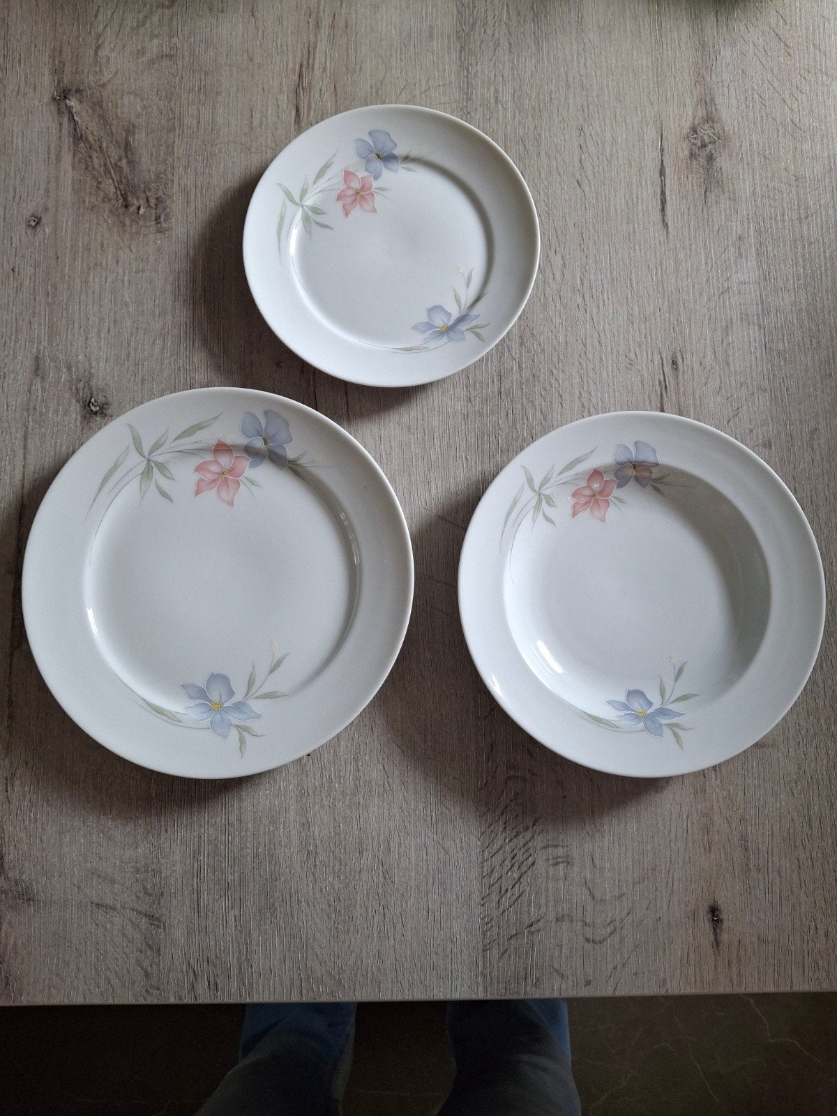 Mitterteich Bavaria Servies met Bloemmotief -. Stxuks, Antiek en Kunst, Ophalen of Verzenden
