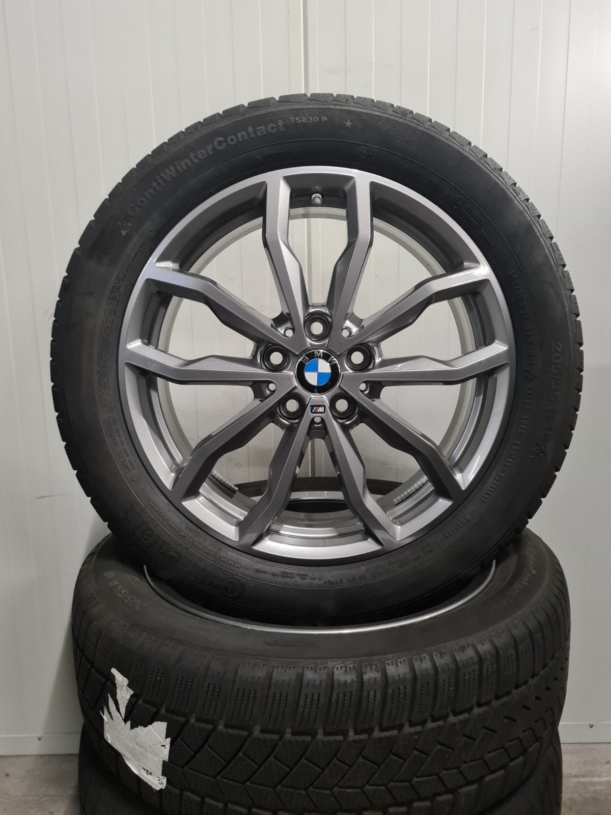 18' BMW X1 F48 X2 F39 Styling 711M met winterbanden 7.5mm+, 18 inch, Banden en Velgen, Personenwagen, 205 mm