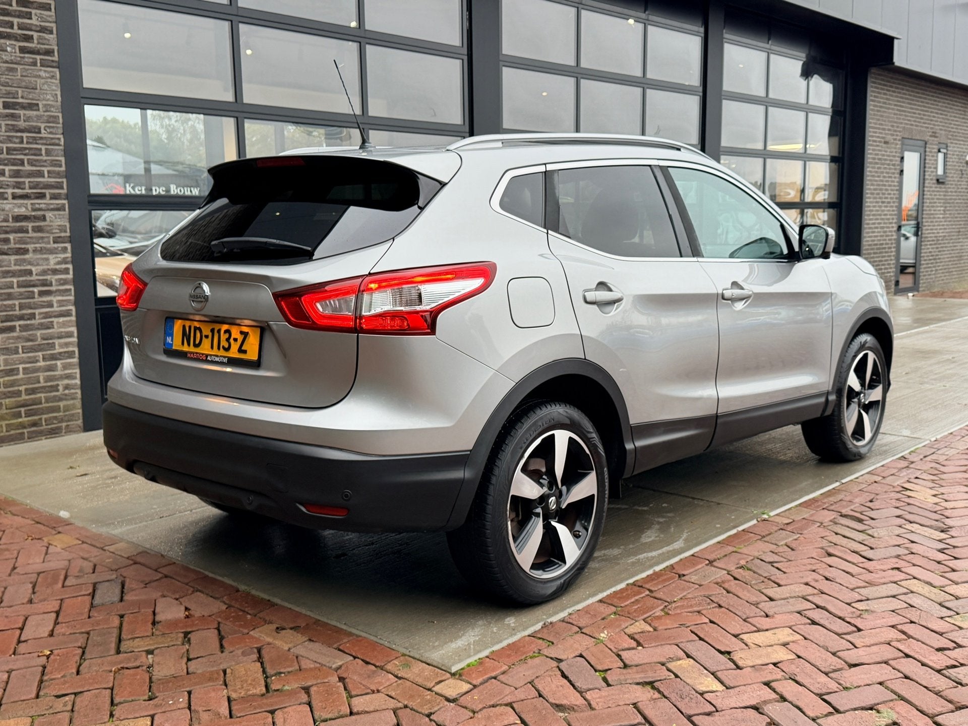 Nissan Qashqai 1.2 N-Connecta | Pano | Clima | Cruise | 360, Auto's, Voorwielaandrijving, Stof, Gebruikt, Euro 6
