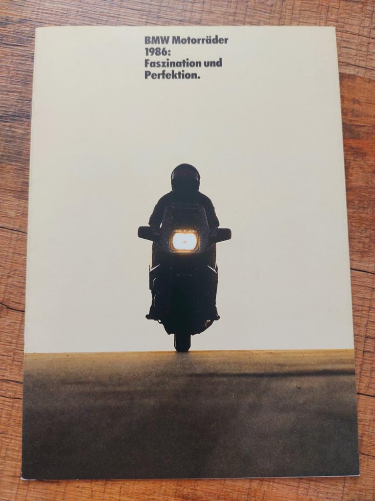 Keurige Bmw motorfiets folder duits o.a. R80 - K100 1986, Ophalen of Verzenden, BMW