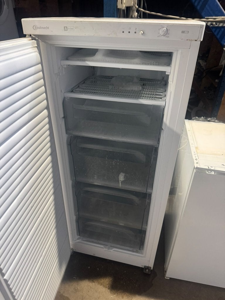 Bauknecht vrieskast schoon garantie bezorging, Vrieskast, Minder dan 60 cm, Ophalen of Verzenden, Zo goed als nieuw
