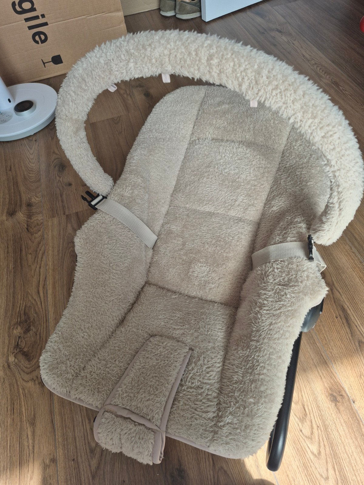 Little Dutch wipstoel met speelboog en 3 knuffeltjes, Ophalen, Zo goed als nieuw
