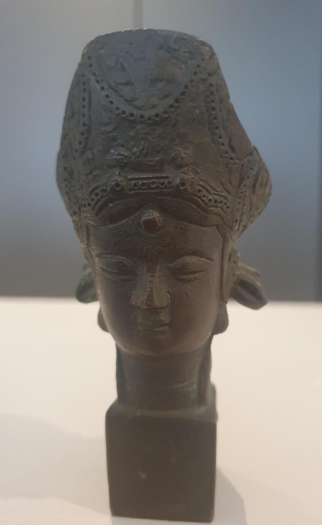 Bronzen hoofdje Quanyin, Guanyin China 19e eeuw Qing dynasti, Ophalen of Verzenden
