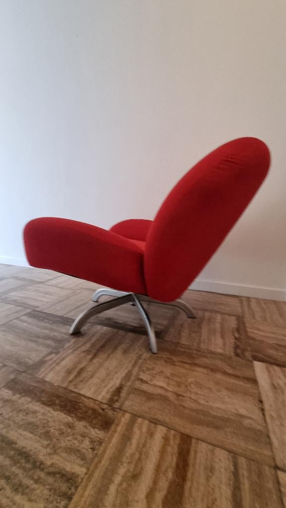 Rode vlinderfauteuil, draaibaar, Ophalen, 75 tot 100 cm, Zo goed als nieuw, Stof